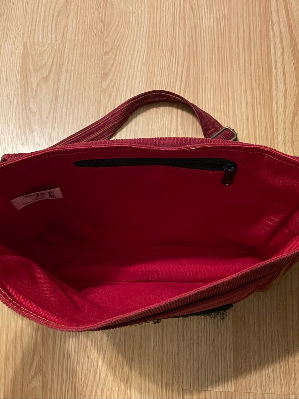 Vintage Levi's Burgundy Red Corduroy Messenger Bag with Adjustable Strap - Picture 4 of 9